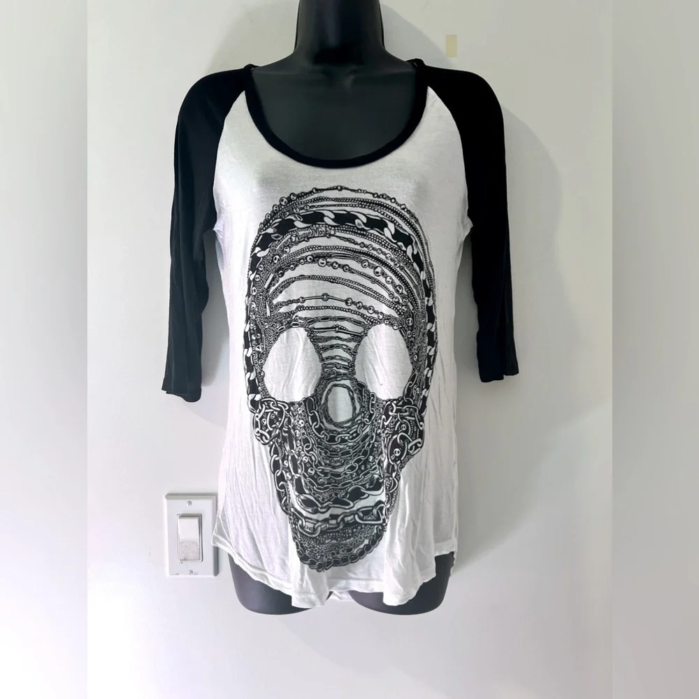 Lauren Moshi Black & White Skull Baseball T-Shirt Sz. S *NICE* MSRP: $110+tax - Picture 1 of 6